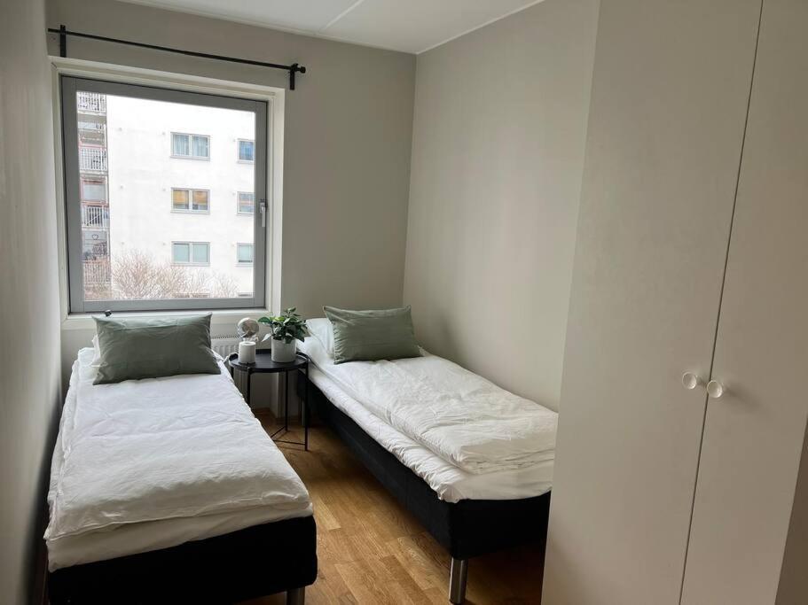 4-Bedroom-Apt For 7/Oslo Central Exterior photo